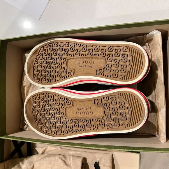 Gucci 1977 Tennis Shoe - Picture 2 of 3